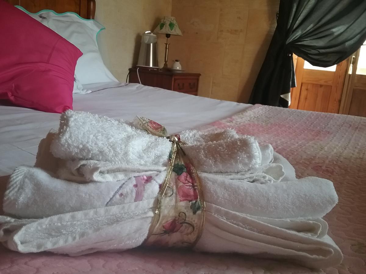 Romeo E Giulietta B&B Għarb Eksteriør bilde